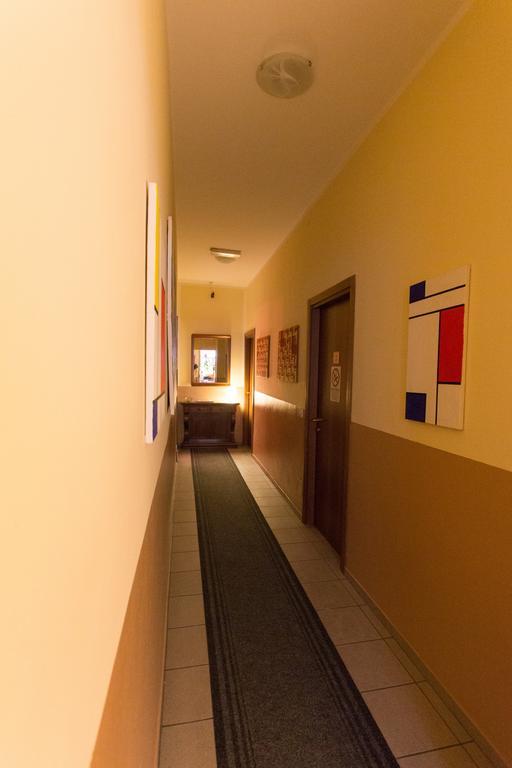 Hotel Pontenuovo Merone エクステリア 写真